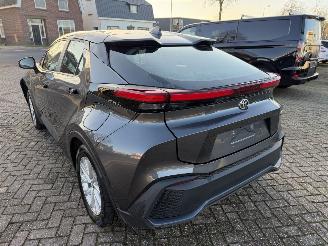 Toyota C-HR 1.8 Hybride picture 17