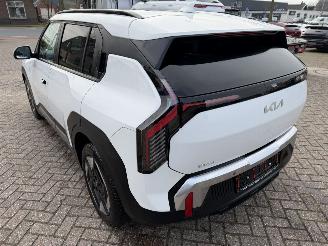 Kia EV3 Earth  Battery 81 Kw picture 18