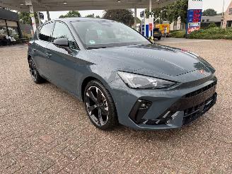 damaged passenger cars Cupra Leon 1.5 e-TSI 110 Kw 2026/1