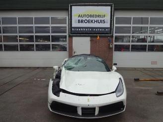 Sloopauto Ferrari 488 488 GTB, Coupe, 2015 3.9 Turbo V8 32V 2016/6