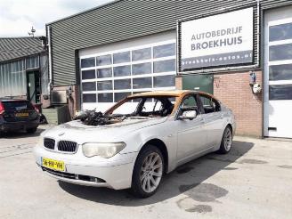 Coche siniestrado BMW 7-serie 7 serie (E65/E66/E67), Sedan, 2001 / 2009 745i,Li 4.4 V8 32V 2002/1