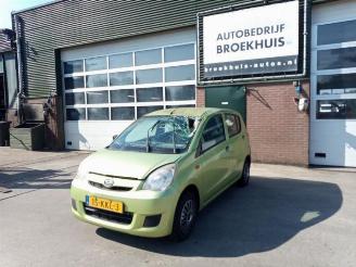 demontáž osobní automobily Daihatsu Cuore Cuore (L251/271/276), Hatchback, 2003 1.0 12V DVVT 2010/1