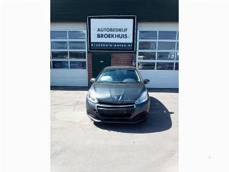 Uttjänta bilar auto Peugeot 208 208 I (CA/CC/CK/CL), Hatchback, 2012 / 2019 1.6 Blue HDi 100 2015/12