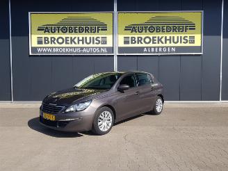 Unfallwagen Peugeot 308 1.2 e-THP Blue Lease 2015/4