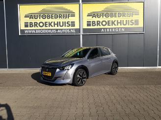 skadebil auto Peugeot 208 1.2 PureTech Allure Pack GT line Automatic 2021/6