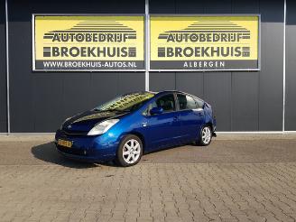 Vaurioauto  passenger cars Toyota Prius 1.5 VVT-i Business Edition 2009/1