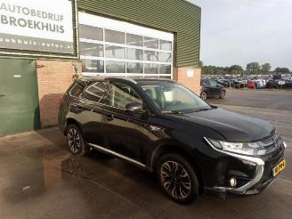 Auto da rottamare Mitsubishi Outlander Outlander (GF/GG), SUV, 2012 / 2022 2.0 16V PHEV 4x4 2015/11