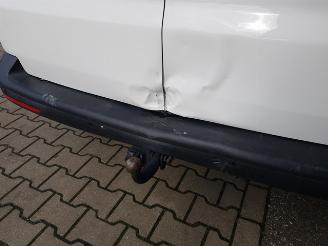 Volkswagen Transporter 2.0 TDI L2H1 Comfortline picture 9