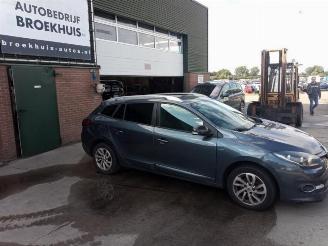 Vrakbiler auto Renault Mégane Megane III Grandtour (KZ), Combi 5-drs, 2008 / 2016 1.5 dCi 110 2015/10