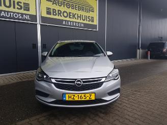 Opel Astra 1.0 Edition picture 3