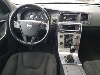 Volvo V-60 1.6 D2 Momentum picture 17