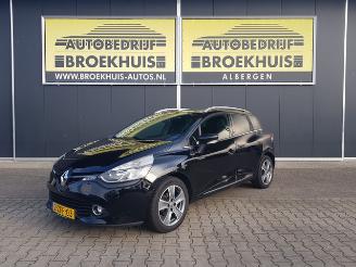 skadebil auto Renault Clio Estate 0.9 TCe Night&Day 2015/1