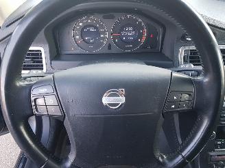 Volvo V-70 2.4D Momentum picture 14