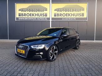 krockskadad bil auto Audi A3 Sportback 40 e-tron Advance Sport S-Line 2020/1
