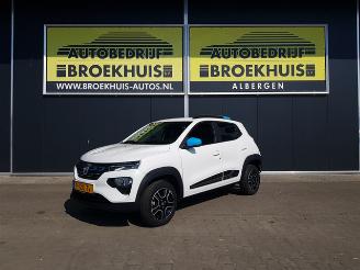 krockskadad bil auto Dacia Spring Comfort 27 kWh 2022/6