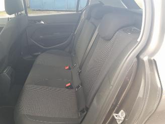 Peugeot 308 1.6 BlueHDi Blue Lease Executive picture 11