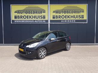 skadebil auto Citroën C3 1.2 VTi Collection 2013/1