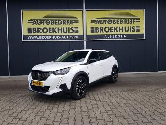 skadebil auto Peugeot 2008 1.2 PureTech Allure Pack 2022/3