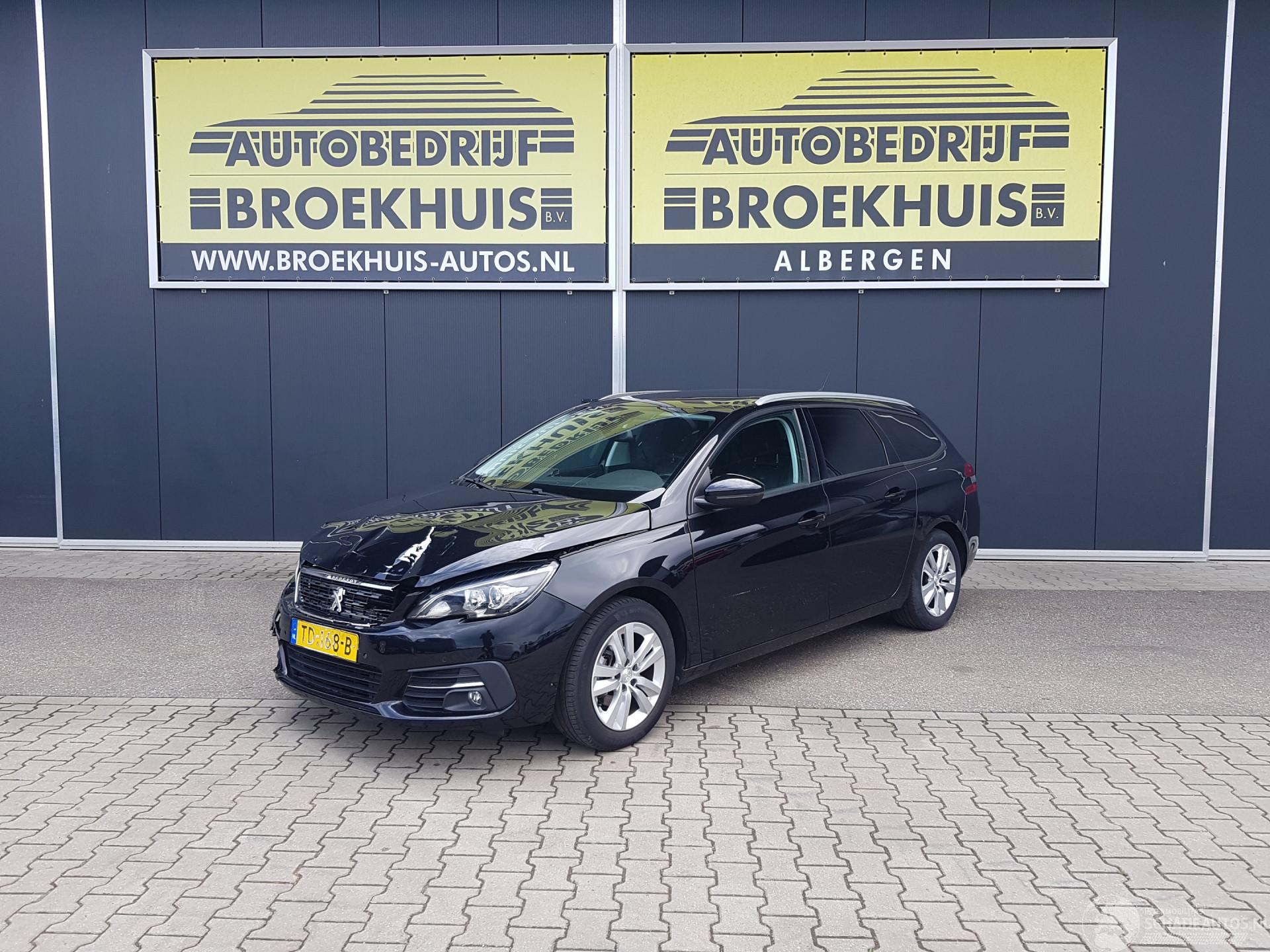 Peugeot 308 SW 1.2 PureTech Blue Lease Executive