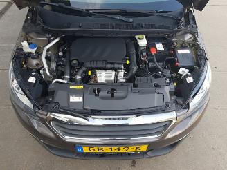 Peugeot 308 1.2 e-THP Blue Lease picture 13