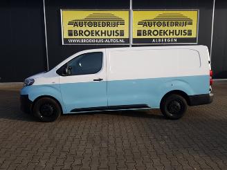 Toyota Proace 2.0 D-4D Cool Comfort Long picture 2