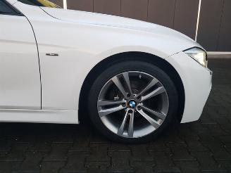 BMW 3-serie 320i High Executive Sport picture 25