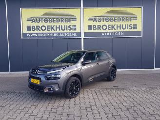 Voiture accidenté Citroën C4 cactus 1.2 PureTech Origins 2020/8
