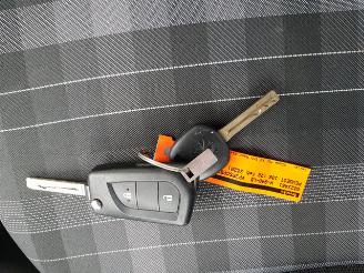 Peugeot 108 1.0 e-VTi Active picture 23