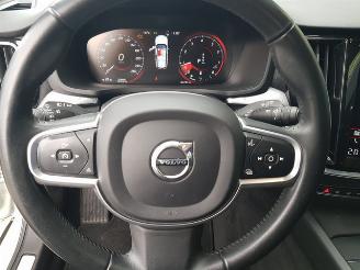 Volvo V-60 2.0 B3 Momentum Advantage picture 13