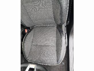 Renault Clio 1.0 TCe Intens picture 24