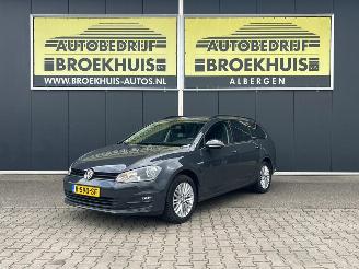 damaged passenger cars Volkswagen Golf Variant 1.2 TSI Business Edition Connected R DSG 2015/1