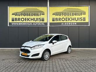 Vaurioauto  passenger cars Ford Fiesta 1.0 Style 2016/3