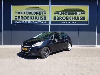 krockskadad bil auto Peugeot 208 1.0 PureTech Access 2015/6