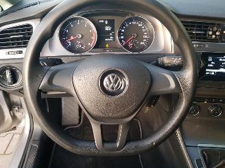Volkswagen Golf 1.2 TSI Trendline picture 16