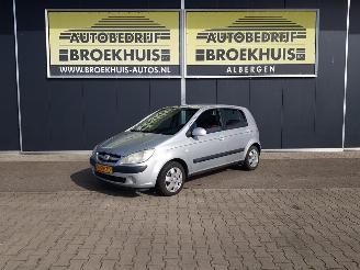 Vaurioauto  passenger cars Hyundai Getz 1.1i Active Young 2006/4