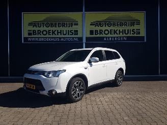 Avarii autoturisme Mitsubishi Outlander 2.0 PHEV Executive Edition X-Line 2014/12