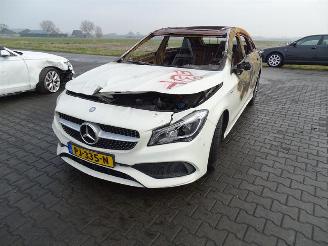 Mercedes Cla-klasse 180 Shooting Brake picture 3