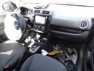 Mitsubishi Space-star 1.2 12v picture 5