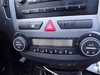 Kia Cee d 1.6 16v picture 6