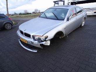 BMW 7-serie 745i picture 3