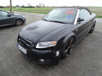 Audi A4 Cabrio 2.0 TDi picture 3