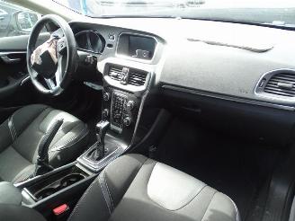 Volvo V-40 2.0 D picture 12