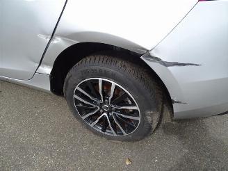 Volvo V-40 2.0 D picture 8