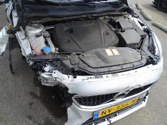 Volvo V-40 2.0 D picture 11