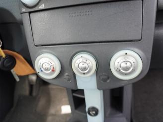 Mitsubishi Colt 1.3 16v picture 6