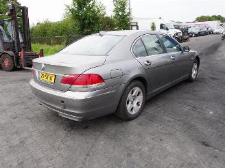 Vrakbiler auto BMW 7-serie 730d 2006/4