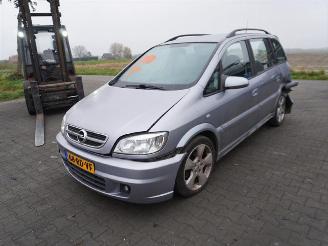 Opel Zafira 2.2 16v picture 3