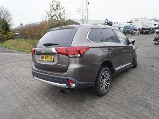 Vrakbiler auto Mitsubishi Outlander 2.0 16v 2015/2