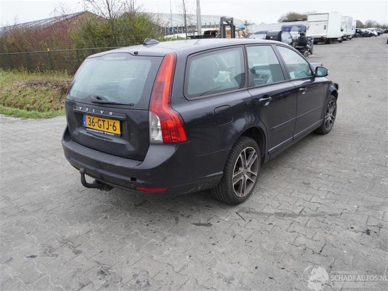 Volvo V-50 2.0 D