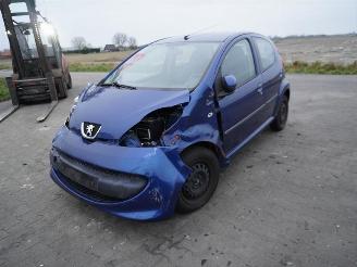Peugeot 107 1.0 12v picture 3